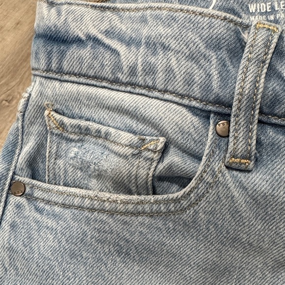 Light Blue Wide-Leg Women's Jeans - Picture 10 of 11